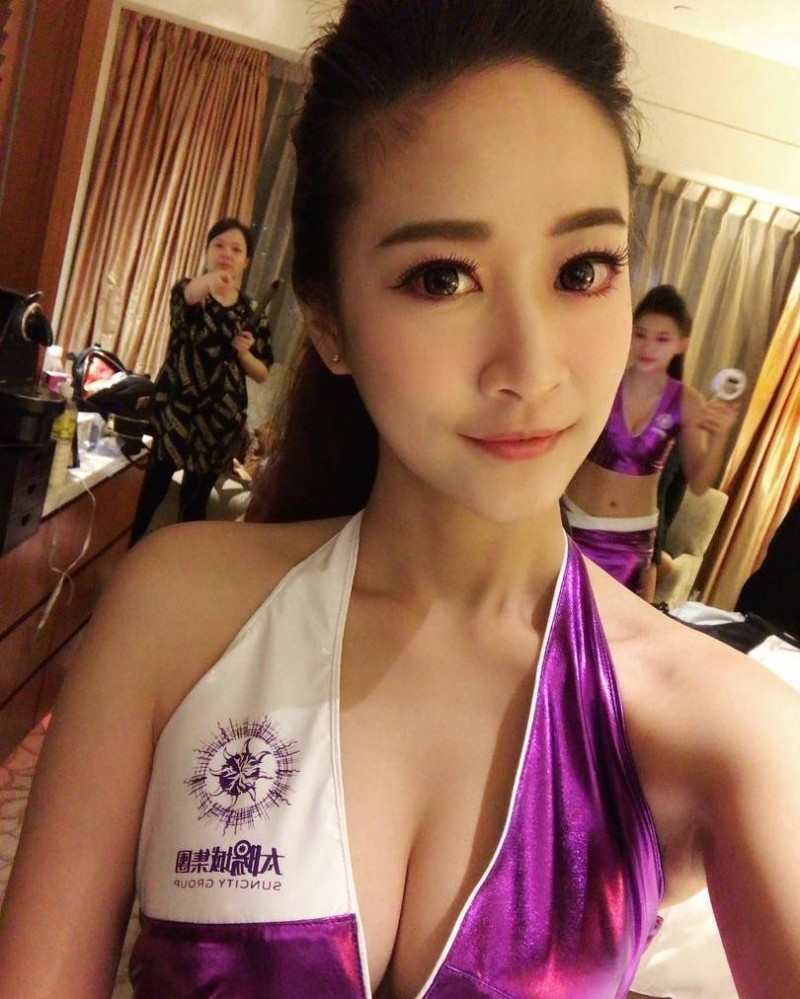 第63届澳门格兰披治大赛 性感赛车女郎看不完
