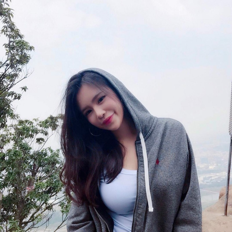 【6upoker】长荣正妹空姐Jessica Liu 脱下潜水服美乳深沟令人血脉喷张