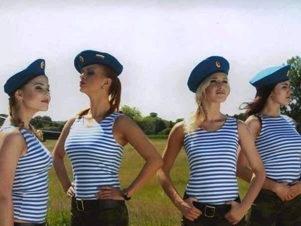 莫斯科大阅兵 美女如云的俄罗斯女大兵