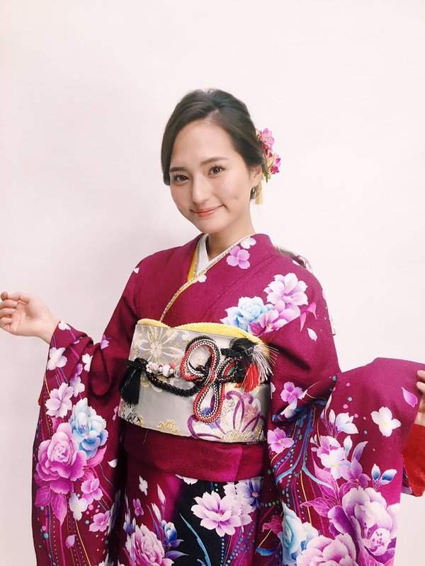 超气质的山贺琴子～2016年日本最正女大学生冠军！