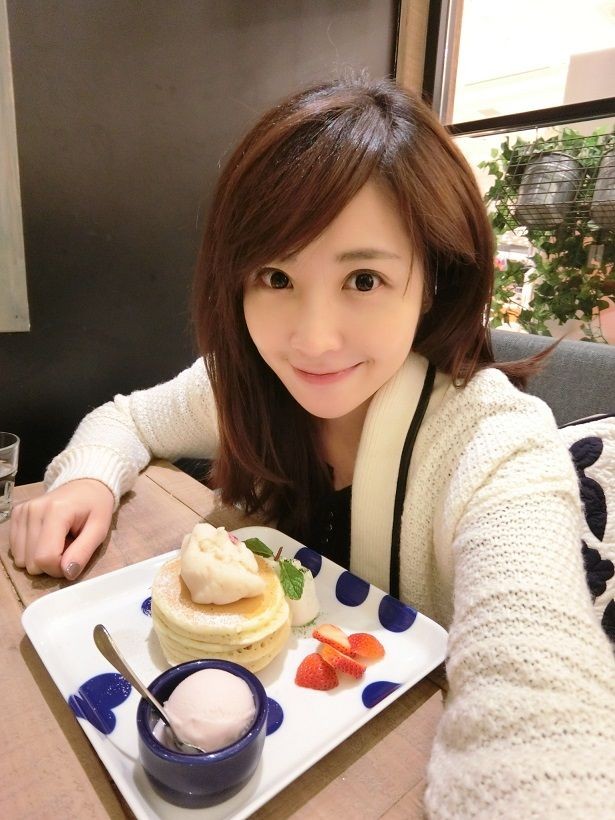 【6upoker】MOD寰宇新闻大眼气质主播 Vivi黄若薇