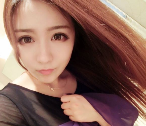 醒来他还在她的身体_女尊宠夫肉多