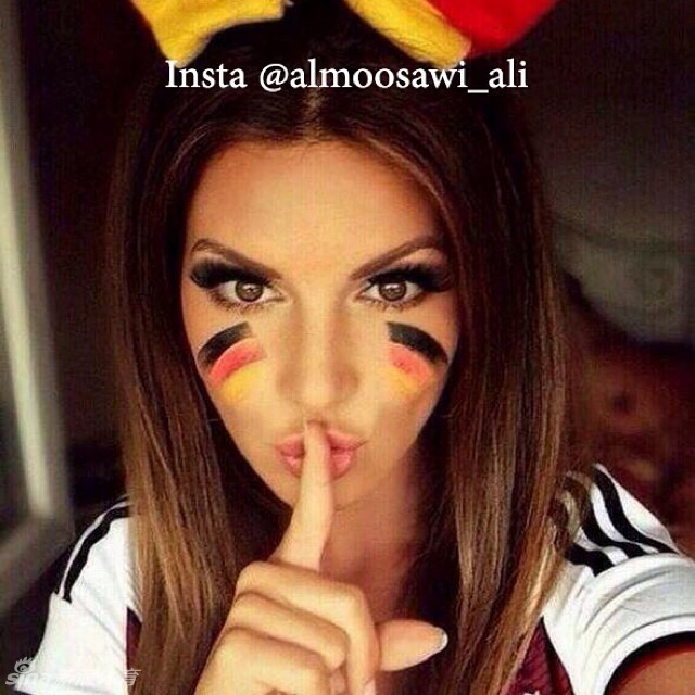 德国胜巴西，美女狂欢庆
