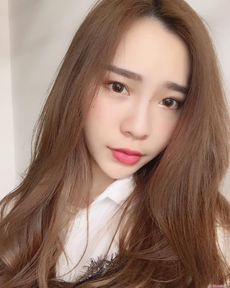 甜美气质正妹komiyee 迷人微笑治愈人心