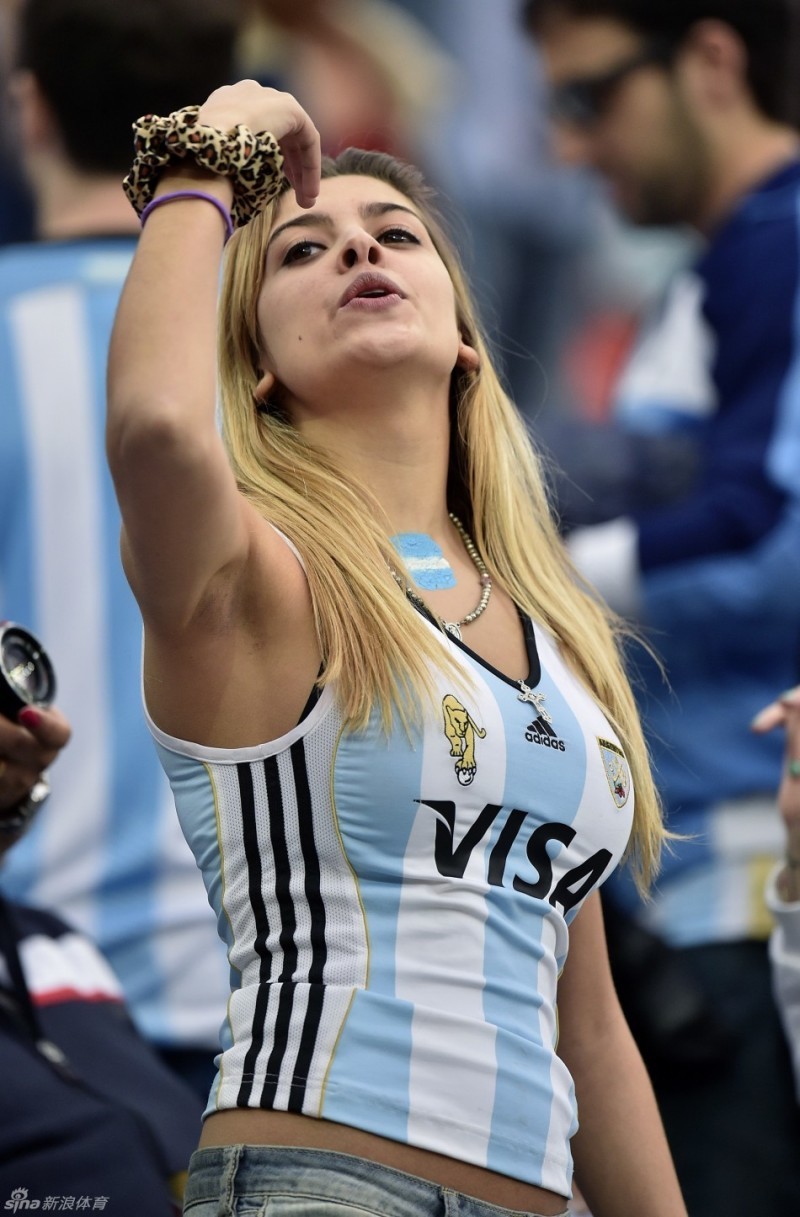 阿根廷美女惊艳助阵胜荷兰
