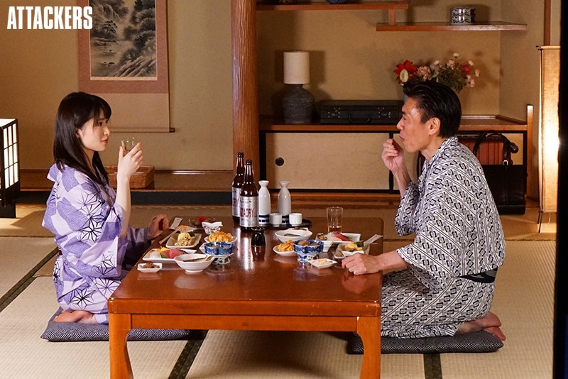 ADN-261:与人妻部下琴井汐里同住一个房间…像溺水一样做爱! 【6upoker】ADN-261:与人妻部下琴井汐里同住一个房间…像溺水一样做爱!