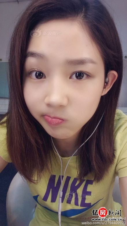 李炫臻成新宅男女神，“雪糕校花”意外走红