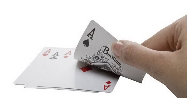 德州扑克从一万个小时法则谈如何成为一名打牌高手