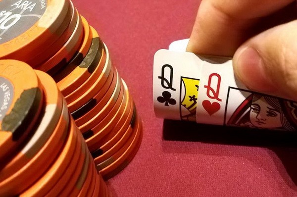 德州扑克高注额职业牌手解读三个专家级策略