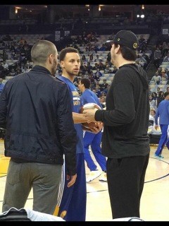 库里知道Phil Hellmuth是谁吗？