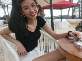 【6upoker】新加坡正妹Gabriella Choo 热裤美女秀性感大长腿