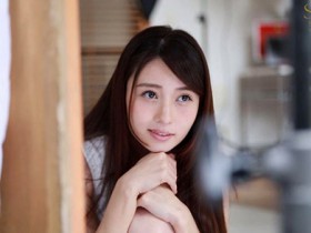 【6upoker】混血女优石田卡莲(石田カレン) 最新番号骑乘体位令人期待