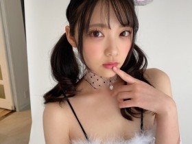 【6upoker】天使美少女「二叶绘麻」扮成性感小老鼠献上酥胸！