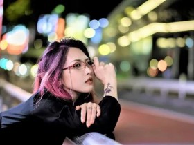 【6upoker】奇葩女演员铃木莉子 铃木リズ成为业界导演拍作品