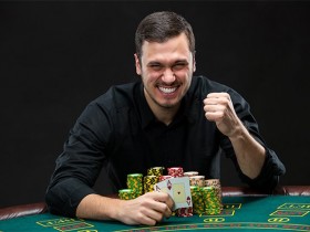 【6upoker】让我来给你个玩扑克的理由！