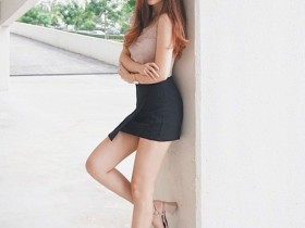 【6upoker】女神级正妹Jovin Chan 修长性感美腿超吸睛
