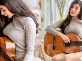 【6upoker】「清純大奶吉他妹」在家不穿褲!「白皙美腿」配奶夾吉他的畫面好誘人!