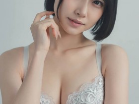 【6upoker】安达夕莉(SNOS-134) 让「童颜巨乳妹」待在混媚药的蒸气三温暖里,因敏感度满身汗发狂高潮…