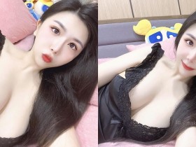 【6upoker】白皙長髮「巨乳正妹」蕾絲睡衣好撩人!側躺在床「雪乳形狀太漂亮」!