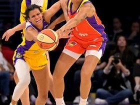 WNBA前瞻:菲尼克斯水星开启四连客长征,最老vs最年轻正面碰撞,大发体育助力你的致富之路!