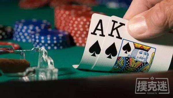 德州扑克牌局分析丨你可以放弃的一手葫芦