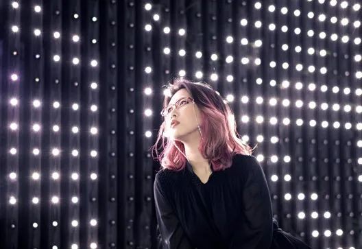 【6upoker】奇葩女演员铃木莉子 铃木リズ成为业界导演拍作品