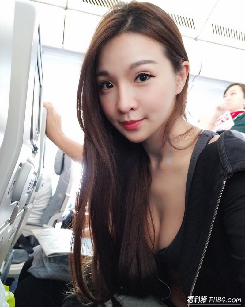 【6upoker】今日妹子图20200315：健康的麦芽色show girl夏小芯！