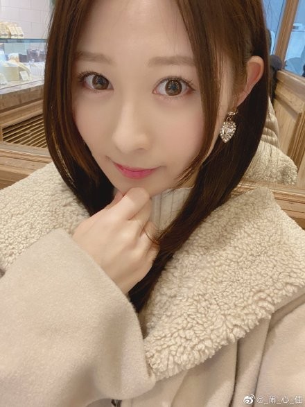 【6upoker】飞鸟铃经典作品BF-563 父母不在家妹妹当哥哥女仆7天