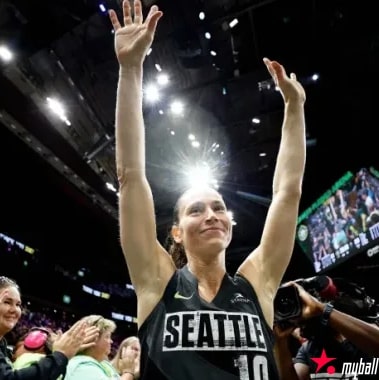 迈博体育 Sue Bird 打常规赛最后一场主场比赛,Storm 落入 Aces