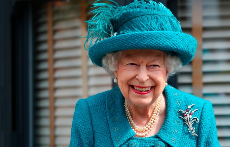 【6upoker】曾預言英國女王2022年過世！「時空旅人」再曝大笨鐘倒塌時間