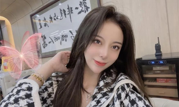 【6upoker】YY戚佳丽自拍视频疯传网络YY戚佳丽自拍视频疯传网络,哭诉是前男友爆出来的!