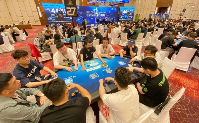 【EV扑克】【CPG巡游赛海棠站】B组爆火吸引511位选手参赛,施岳春坐拥297200记分牌携手179人晋级