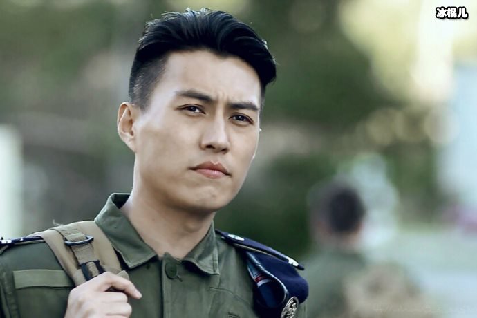 【6upoker】靳东新剧势不可挡双台联播遇到“兄弟”，网友：有“好戏”看了