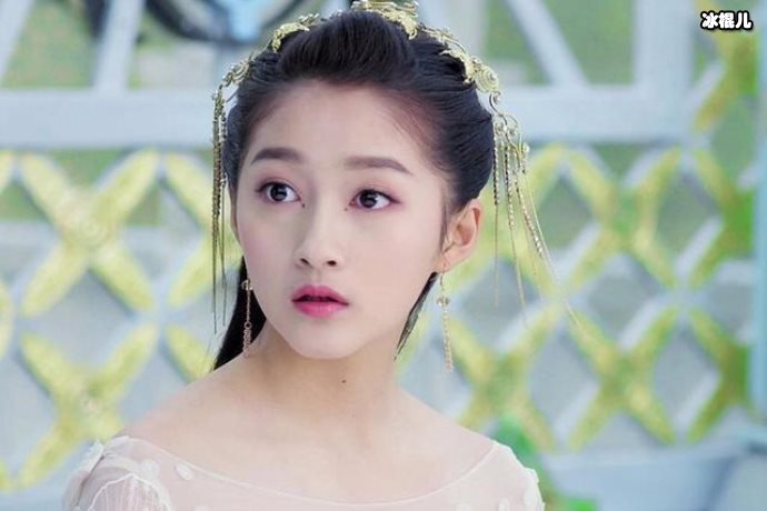 【6upoker】关晓彤为鹿晗发微博晒照庆生,眼尖网友察细节感慨鹿晗爱对人