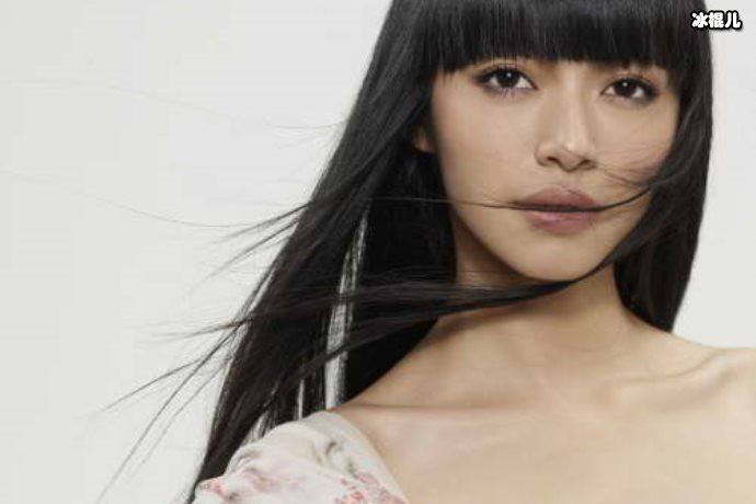 【6upoker】姚晨晒小土豆近照,网友感叹基因的强大