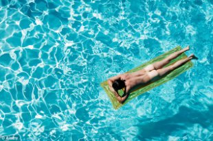 馬德里將舉辦「無泳衣日」 民眾盡情享受裸泳