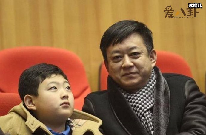 【6upoker】朱军的弱智儿子是真的吗? 为什么他儿子是弱智