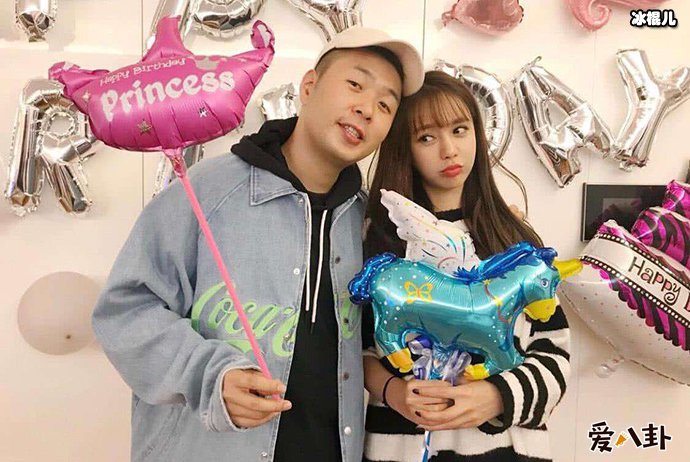 【6upoker】杜海涛直播自曝已策划婚礼! 两人早前弄好结婚证了?