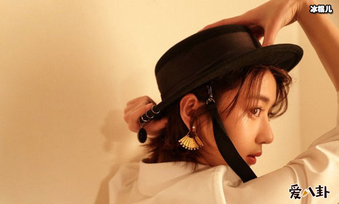 【6upoker】新生代花旦李凯馨写真曝光, 驾驭多种风格演绎清纯女生