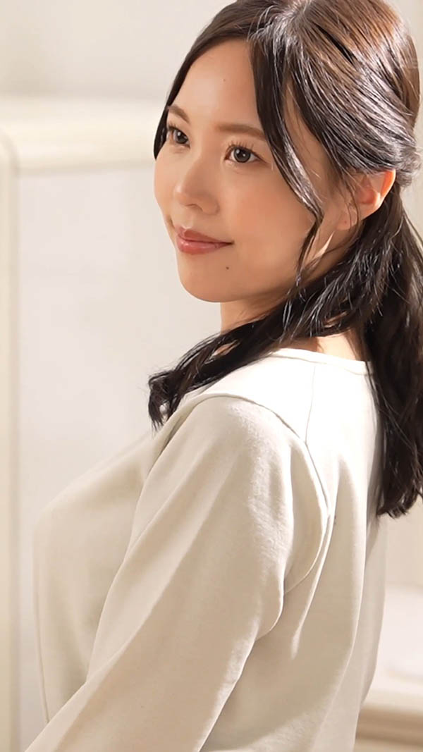 【6upoker】人妻属性!F罩杯保险业务大胆下海 自爆「想被重新当作女人看待」