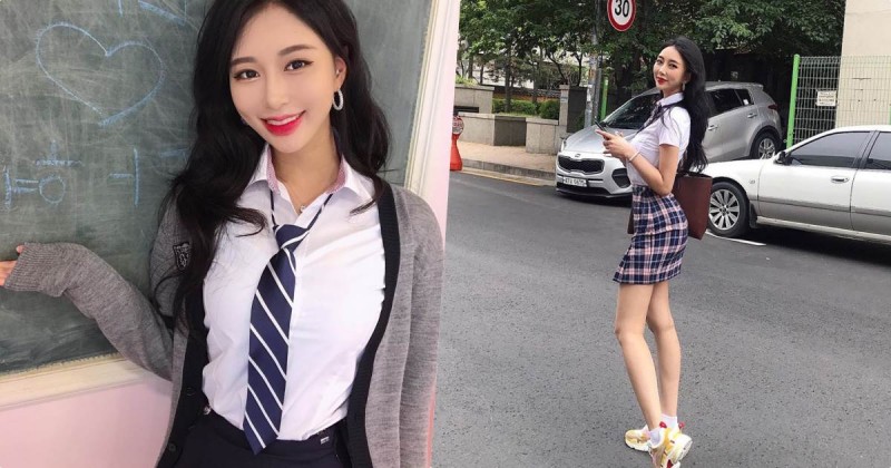 【6upoker】高顏值制服辣妹「有兇猛乳量」,九頭身好比例狂讓人回頭!