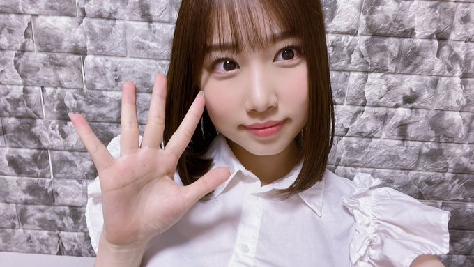【6upoker】安达夕莉(安達夕莉)出道作品番号及封面,安达夕莉个人简介