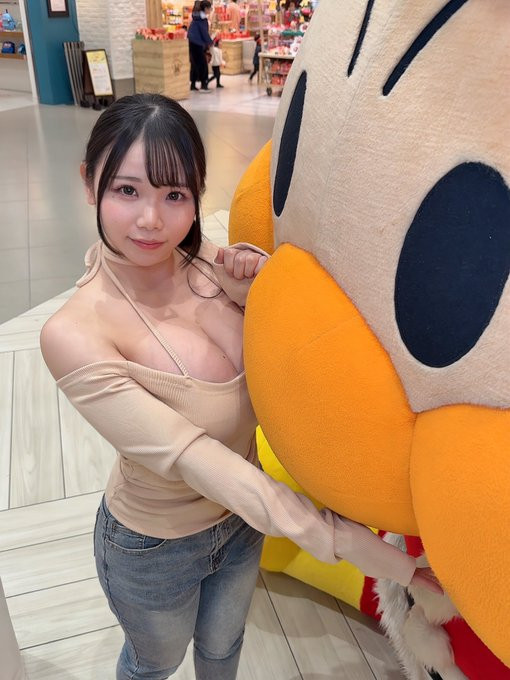 【6upoker】恋川小桃(恋川こもも)出道作品番号及封面，恋川小桃个人简介