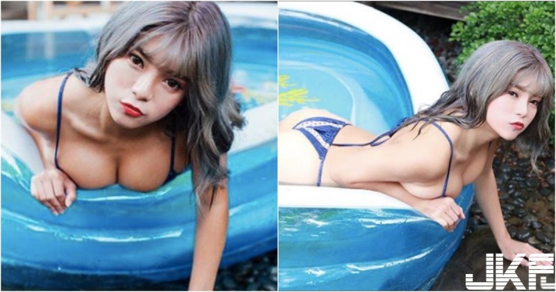 【6upoker】「巨乳小隻馬」玩水啦！自製泳池裝不下「飽滿大奶」，都快從旁邊溢出來了！
