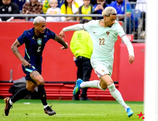 大发体育-法国2-1力克巴西:四大攻击手初现世界杯雏形,5.3亿锋线震撼足坛,大发助力你的致富之路!