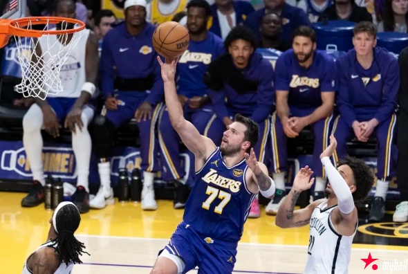 西部大乱斗进入终章：头名争夺+抢三混战+附加赛暗战全面升级，大发体育助力你的致富之路！