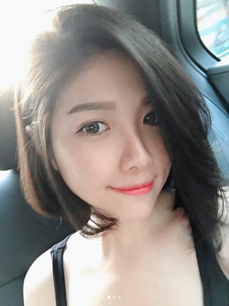 【6upoker】地方媽媽好逼人！巨乳好身材「親餵自拍」，哺乳視角讓人忍不住想要大口吸….