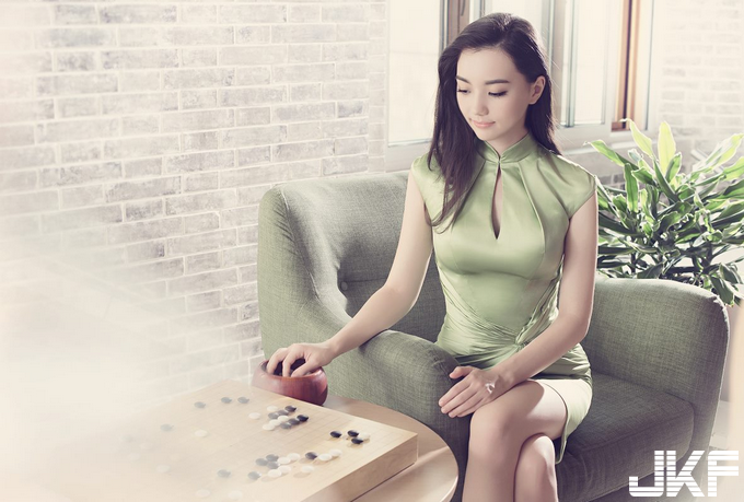 【6upoker】空靈氣質迷倒眾生～圍棋界小龍女露真本事！棋盤上廝殺表情太犯規讓對手分心……