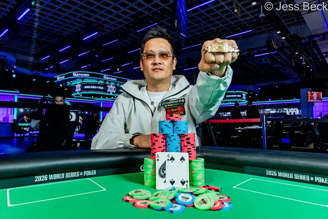 【EV扑克】陈东再夺WSOP金手链!$10,000限注德州冠军赛单挑力压Glaser,身价暴涨成“范特西宠儿”