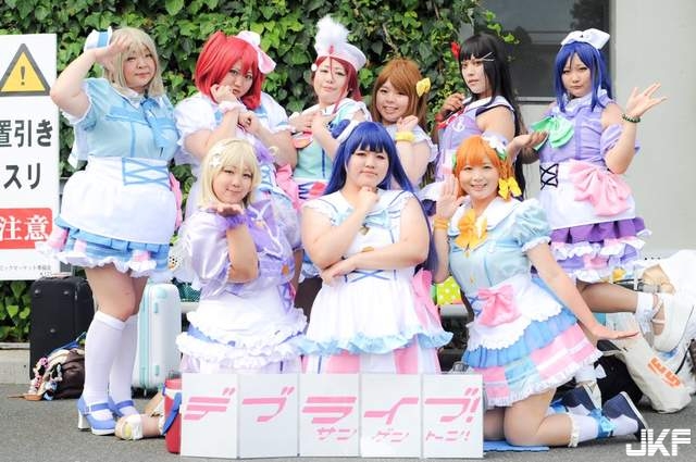 【6upoker】另類COSPLAY團體《肥胖版LoveLive再臨》有自信的胖子也會很耀眼……